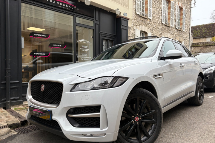 JAGUAR F-PACE