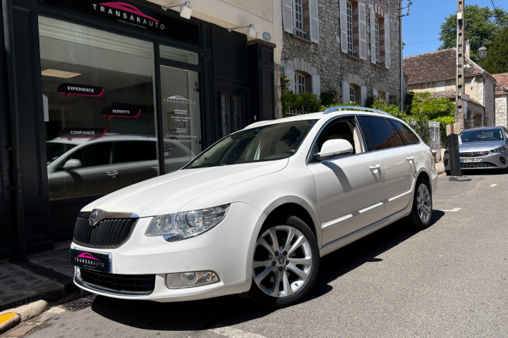 SKODA SUPERB
