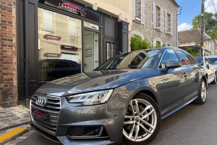 AUDI A4 AVANT